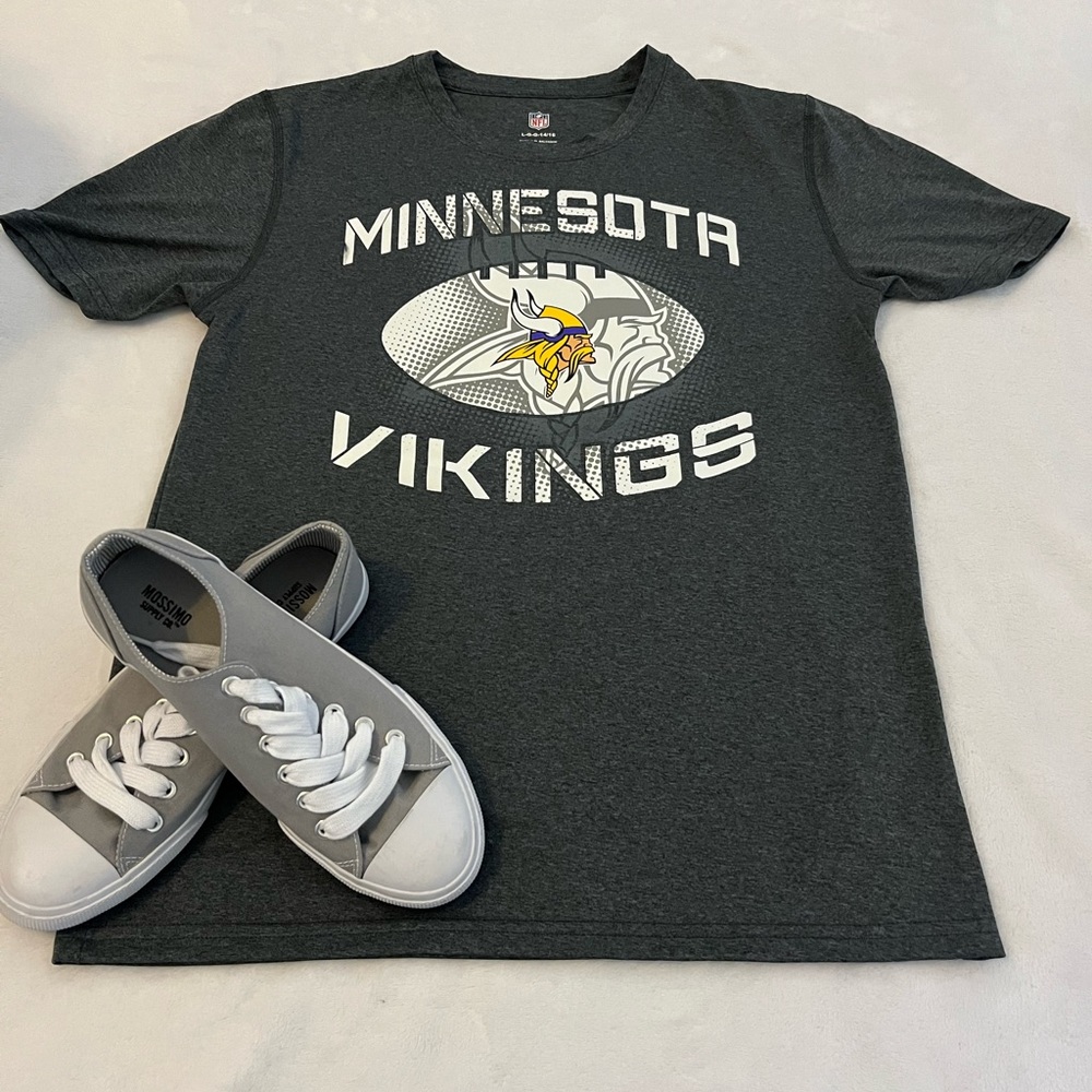 Minnesota Vikings Brand New Without Tags T-Shirt